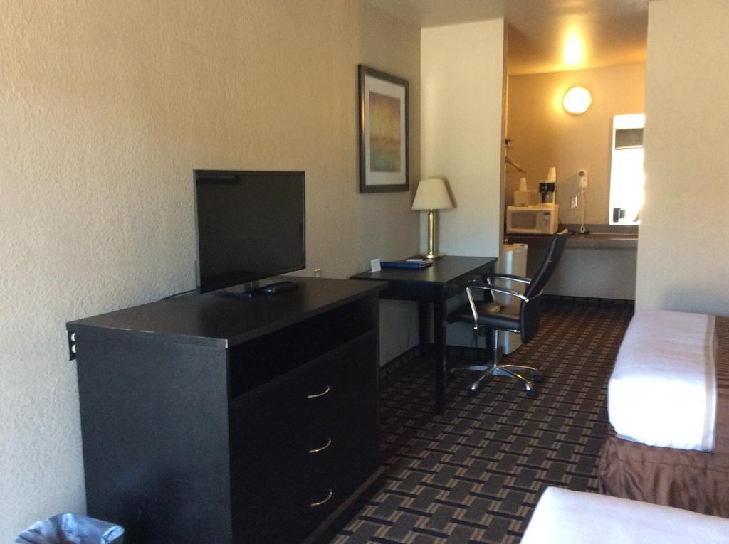 Econo Lodge Бивер Экстерьер фото